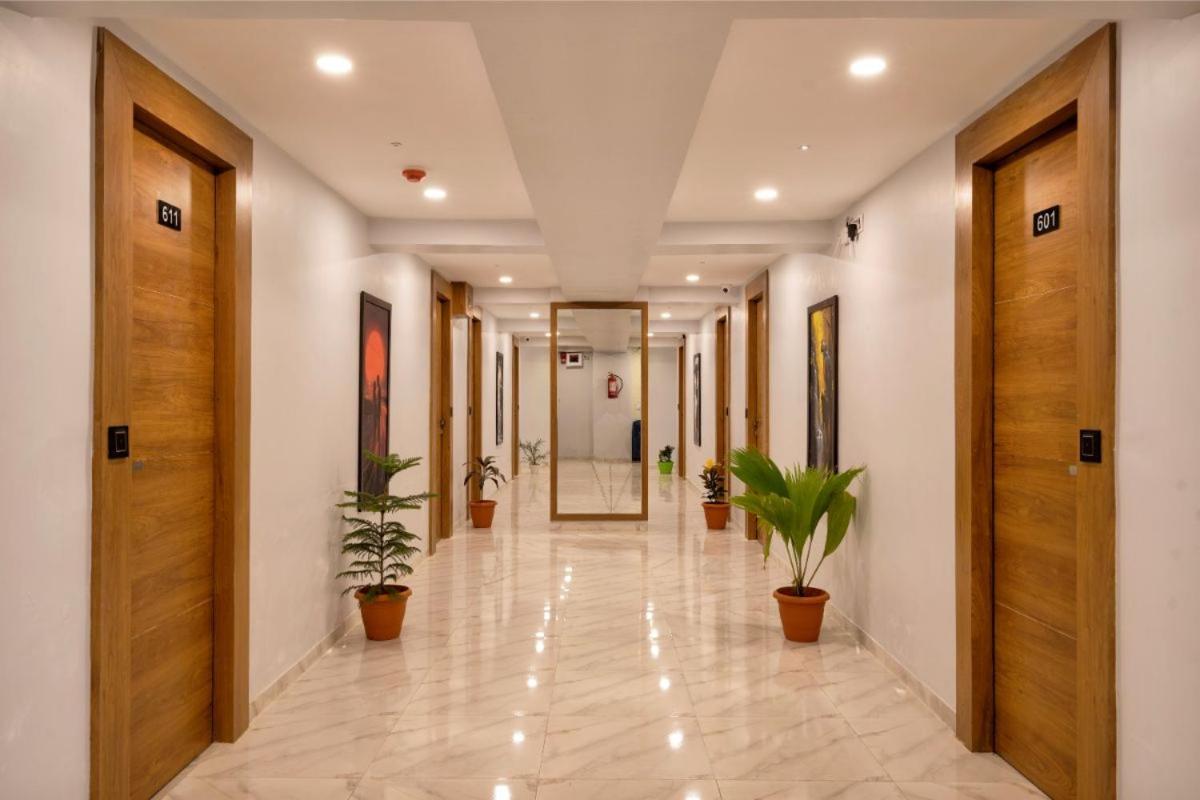 Hotel Royal 24 Ahmadábád Exteriér fotografie